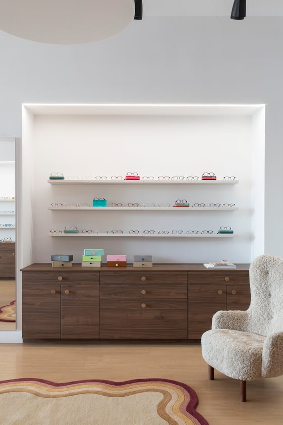 Cabinet opticien meuble bas sur mesure 