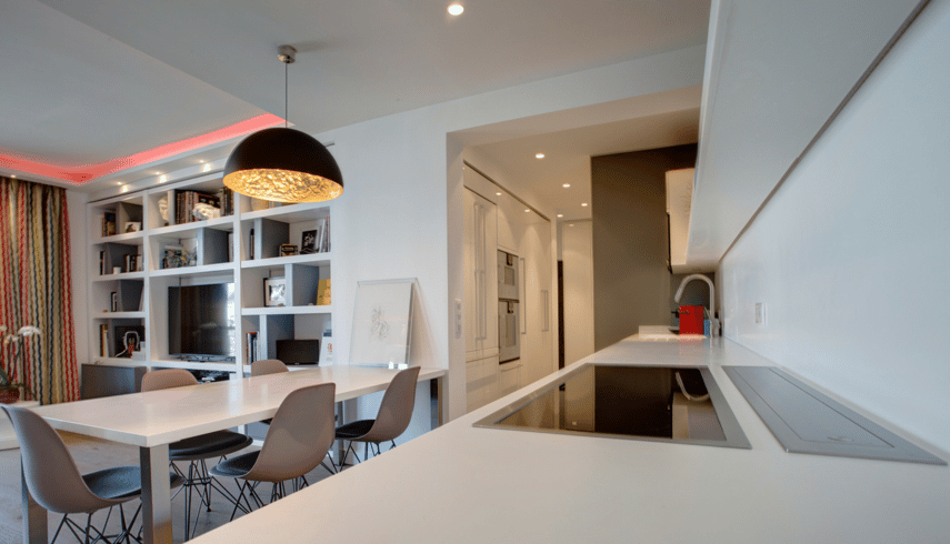 Perene%20Trocad%C3%A9ro%20Paris%2016%20Cuisine%20ouverte%20laque%20blanche%209