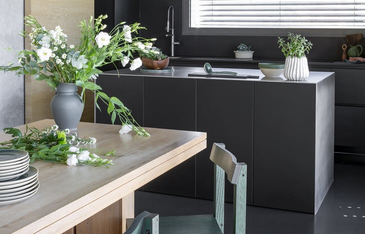ilot-de-cuisine-design-noir-inox-perene ilot-de-cuisine-design-noir-inox-perene