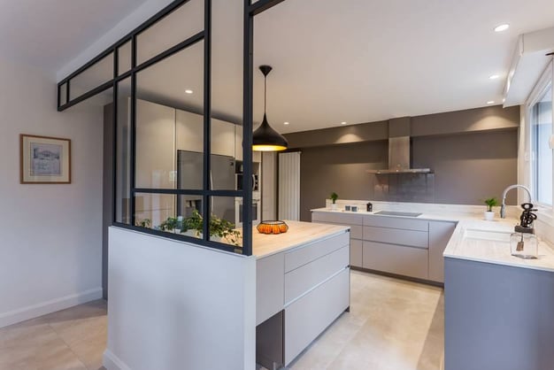 perene-saint-jean-de-luz-cuisine-design