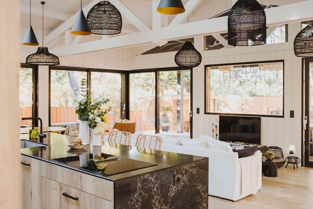 agencement-cuisine-sur-mesure-bois-et-blanc-perene agencement-cuisine-sur-mesure-bois-et-blanc-perene