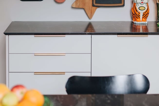 cuisine-avec-facades-melamine-vernis-mat-perene cuisine-avec-facades-melamine-vernis-mat-perene