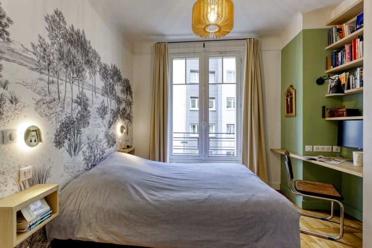 Perene-chambre avec bureau incrusté contemporain Perene-chambre avec bureau incrusté contemporain