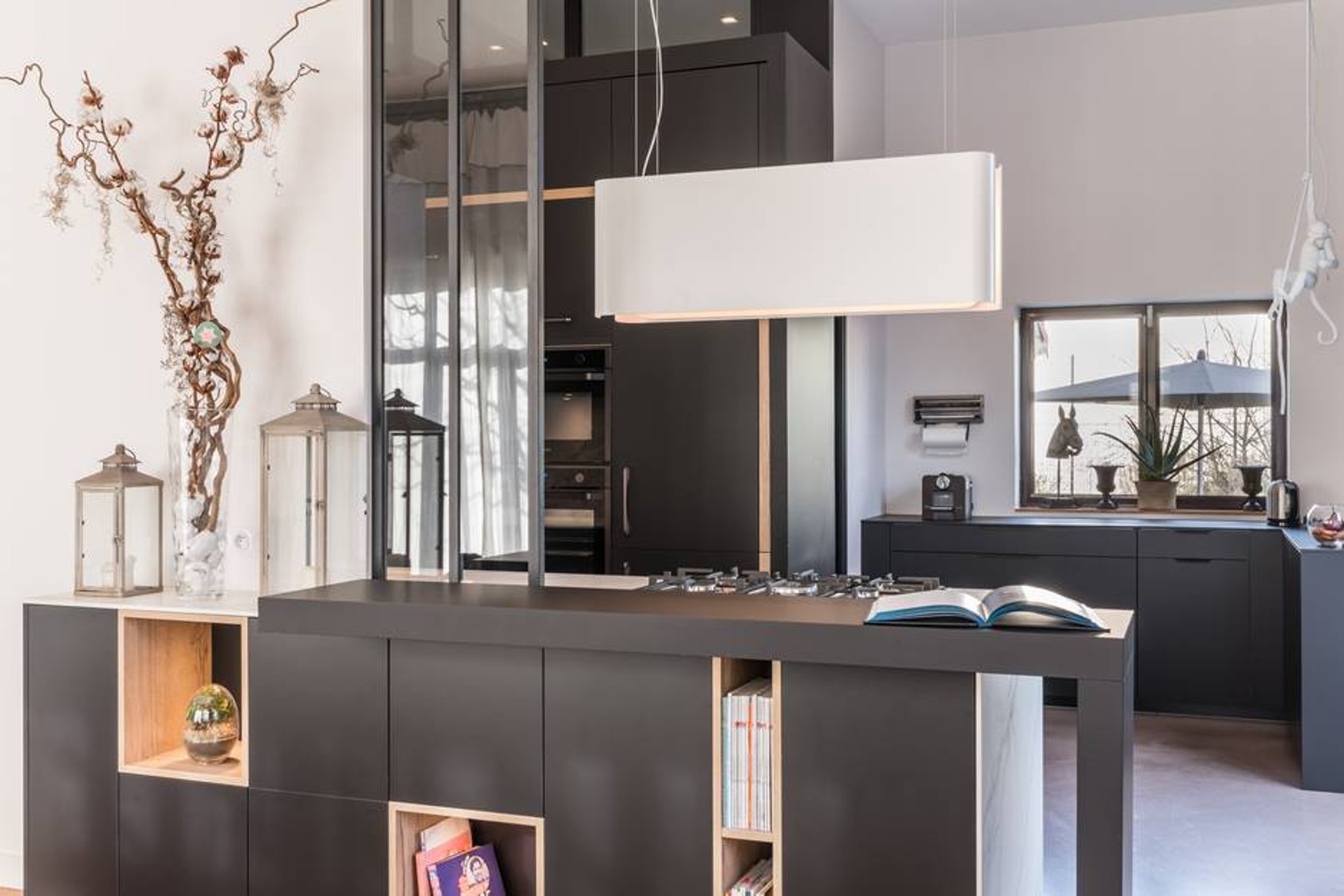 cuisine-moderne-perene-noir-blanc-r%C3%A9novation