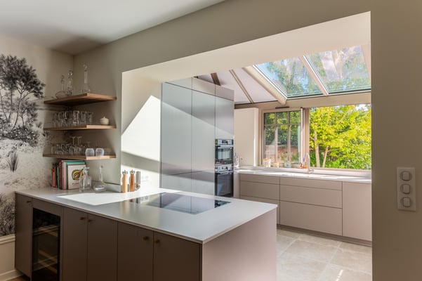 Cuisine beige lumineuse