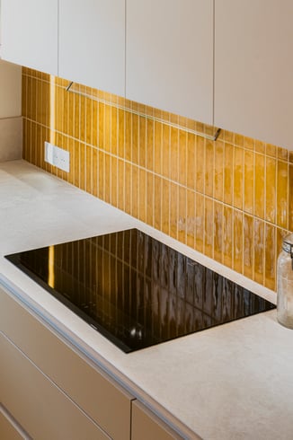cuisine-haut-de-gamme-sur-mesure-epuree-caen-perene-06.jpg