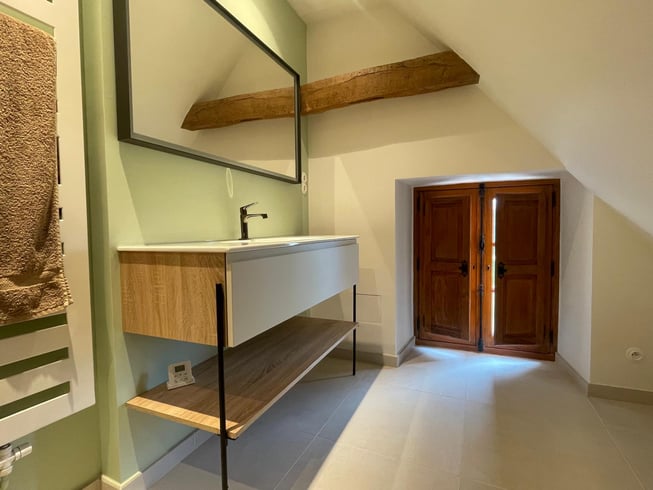 meuble salle de bain blanc et bois métal