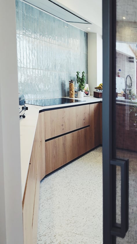 Porte sur mesure assortie