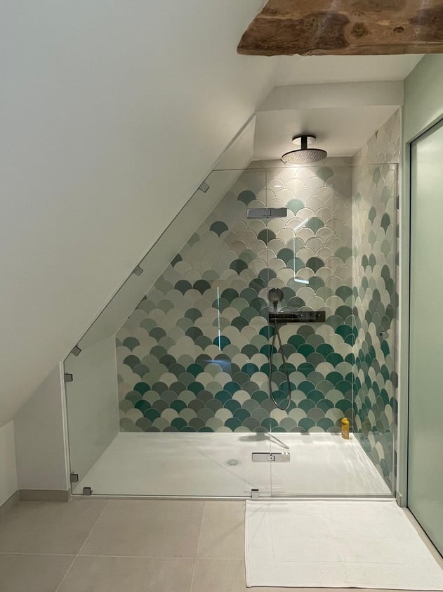 douche en zellige ecailles de poisson