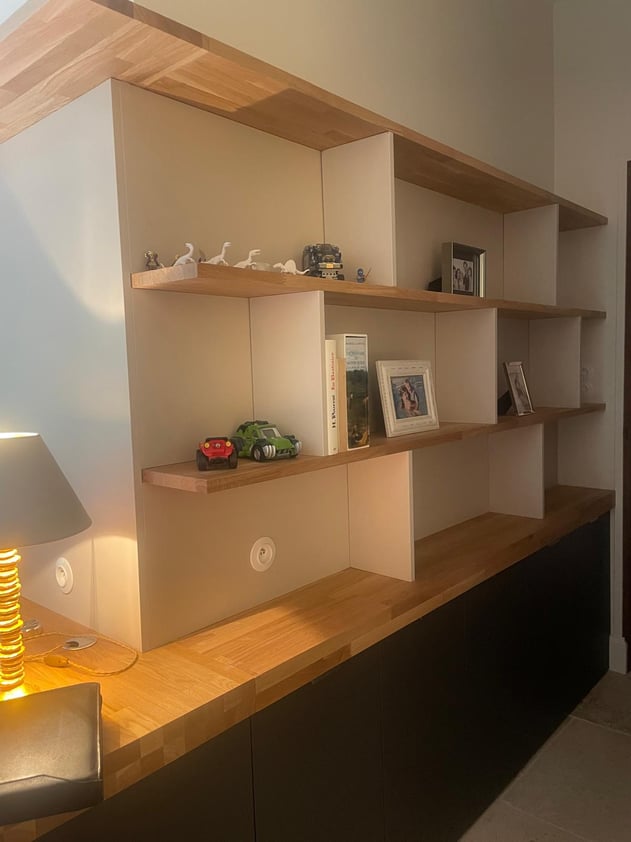 étagères bois bureau
