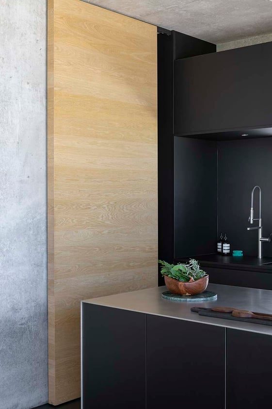 ilot-de-cuisine-noir-et-inox-perene ilot-de-cuisine-noir-et-inox-perene