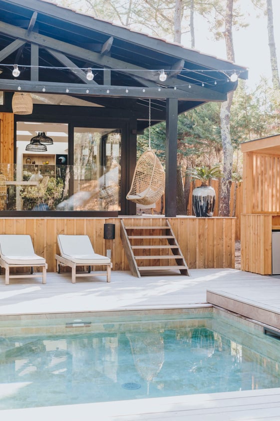piscine-dans-maison-en-bois-perene piscine-dans-maison-en-bois-perene