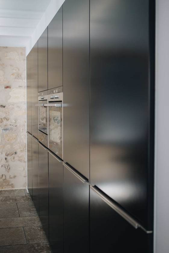 cuisine-perene-sur-mesure-pierre-naturel-inox