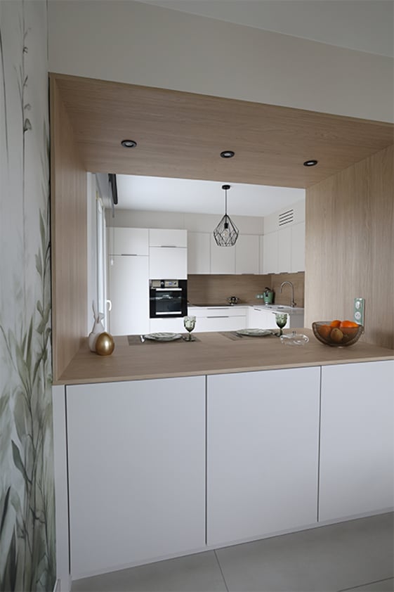 Cuisine-sur-mesure-beige-et-bois-perenebelfort (4) Cuisine-sur-mesure-beige-et-bois-perenebelfort (4)