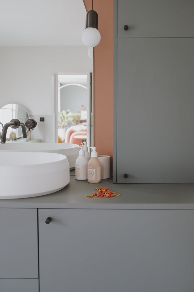 Salle-de-bain-rangements-Agencement-Atelier-Parisien copie