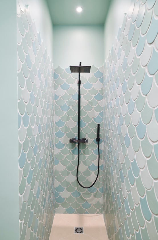 douche-lumineuse-suite-parentale-bucolique-perene