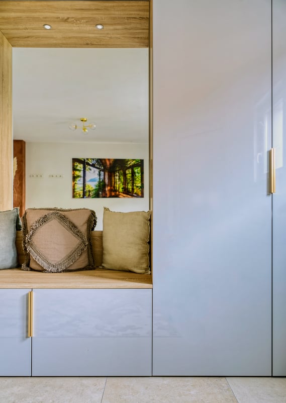 agencement-interieur-perene-boulogne-billancourt-entr%C3%A9e-gris-bois-chene%20%282%29