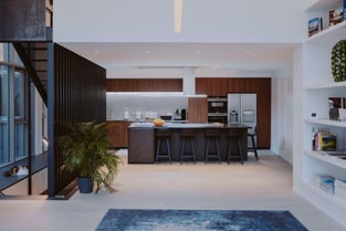 cuisine-minimaliste-loft-bordeaux-perene