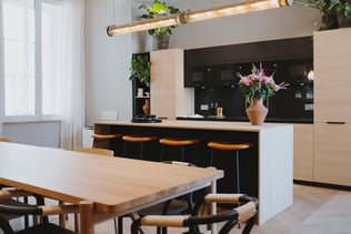 cuisine-et-salle-a-manger-finition-chene-perene