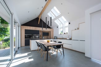 Cuisine%20ouverte%20blanc%20bois%20et%20noir%201%20BD Cuisine%20ouverte%20blanc%20bois%20et%20noir%201%20BD