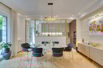 La verrière, élément central de l&#039;appartement