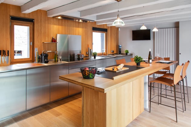 Cuisine%20ch%C3%AAne%20massif%20et%20inox