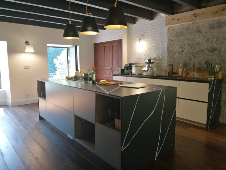 WhatsApp Image 2024-07-09 à 11.44.50_b1d4b72b WhatsApp Image 2024-07-09 à 11.44.50_b1d4b72b