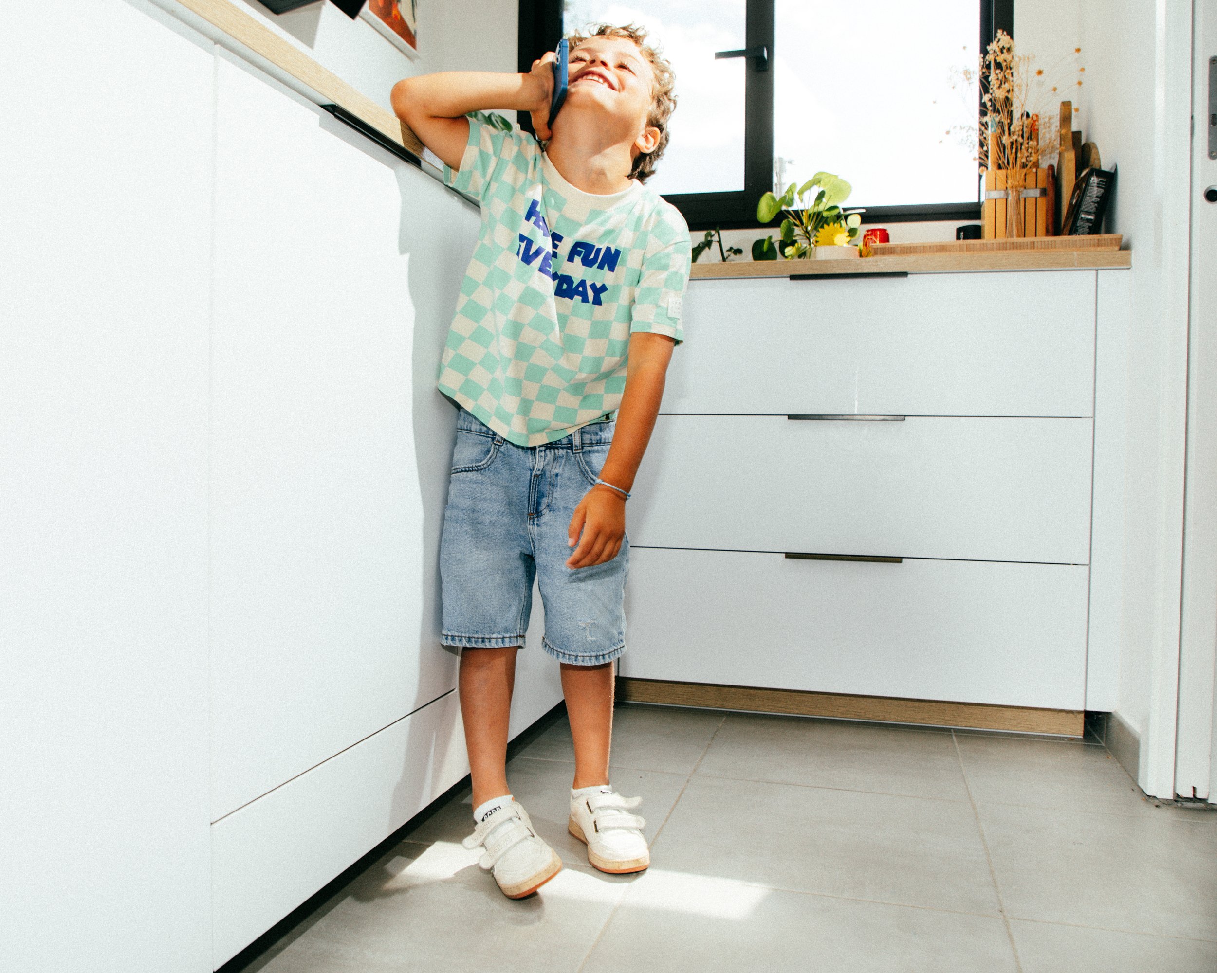 socooc-lifestyle-contact socooc-lifestyle-contact