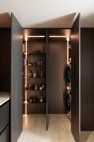 La_porte_du_cellier_élément_design essentiel