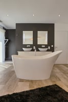 Salle de bain moderne luxueuse Salle de bain moderne luxueuse