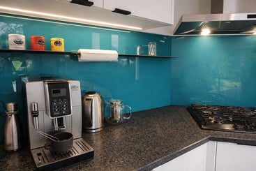 Détail du plan de travail et de la crédence Détail du plan de travail et de la crédence