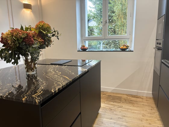 Cuisine noir avec Ilot 2