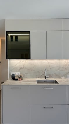 Vue sur la vitrine fumée Orion