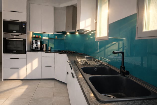 Composition linéaire de la cuisine Composition linéaire de la cuisine