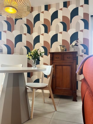 Table avec piétement métal