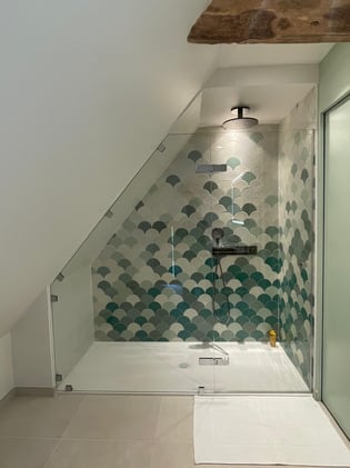 douche en zellige ecailles de poisson