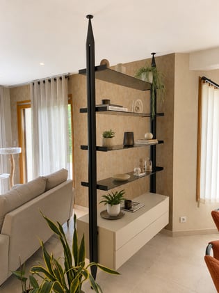 Meuble de separation en etagere en verre 