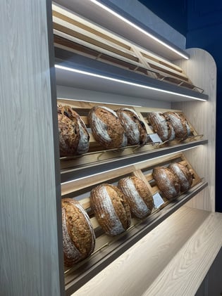 Meuble présentoir pour le pain