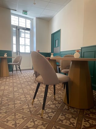 détail tables