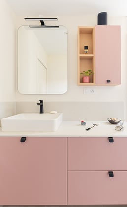 Meuble de salle de bain rose poudré - Perene Hyères