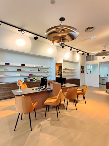 Cabinet opticien orange design