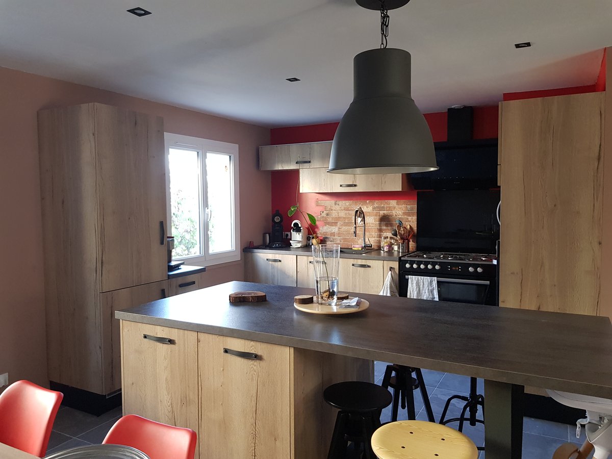 cuisine-total-look-bois-une-cuisine-equipee-par-socooc-bourges