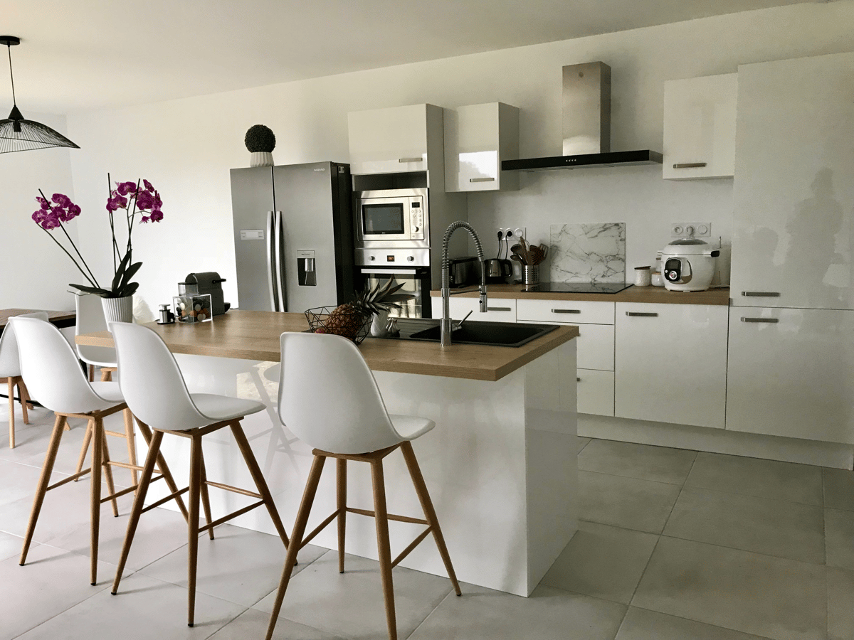 un-peu-de-convivialite-une-cuisine-equipee-par-socooc-la-rochelle