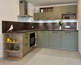 cuisine sur mesure vert argile et bois clair