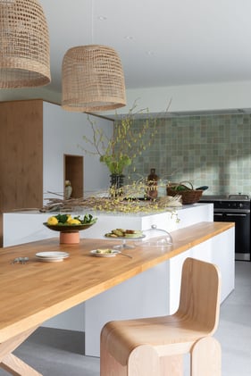 Cuisine esprit provençal ouverte  