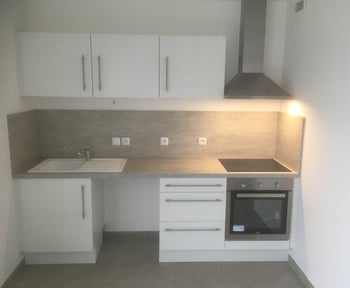 deux-cuisines-pour-du-locatif-une-cuisine-equipee-par-socooc-orleans-saran