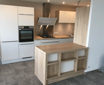cuisine-blanc-mat-et-chene-bardolino-sooptimisee-une-cuisine-equipee-par-socooc-mantes-buchelay