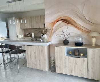 Cuisine en U avec retour ilot et meuble de rangement