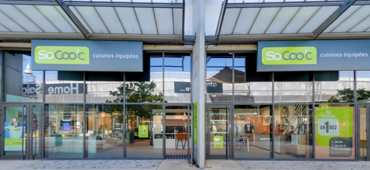 bandeau_magasin_gauche-socooc-cuisines-equipees-vedene-fa%C3%A7ade%201