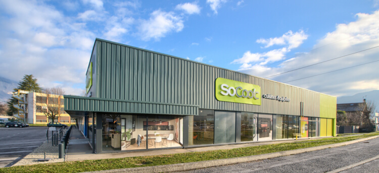 bandeau_magasin_gauche-socooc-cuisines-equipees-grenoblesaintmartindheres-fa%C3%A7ade